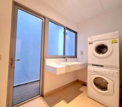 Woodhaven (D25), Condominium #554426111